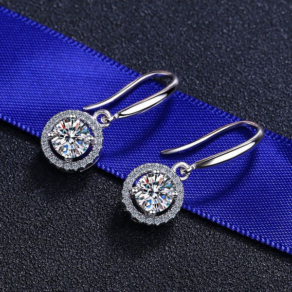 silver excellent cut real diamond color high clarity round moissanite drop earrings female gift
silver excellent cut real diamond color high clarity round moissanite drop earrings female gift