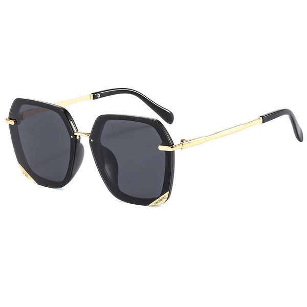 classic fashion pilot polarized sunglasses for men women metal frame mirror polaroid lenses driver sun glasses with brown cases and box 8236, White;black
classic fashion pilot polarized sunglasses for men women metal frame mirror polaroid lenses driver sun glasses with brown cases and box 8236, White;black