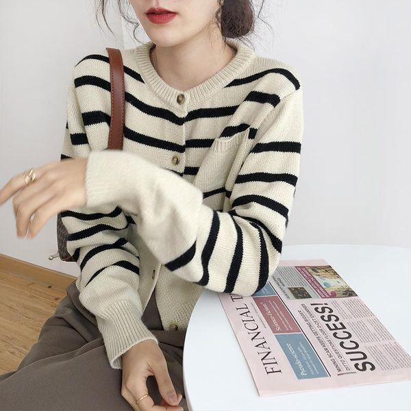 women's knits & tees sweater coat 2021 korean autumn cardigan striped knit women jacket loose long-sleeve knitted, White
women's knits & tees sweater coat 2021 korean autumn cardigan striped knit women jacket loose long-sleeve knitted, White