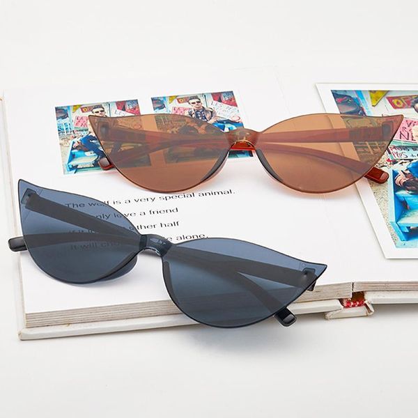 sunglasses vintage black cat eye women one-piece rimless design female thin pc lens mirror feminino, White;black
sunglasses vintage black cat eye women one-piece rimless design female thin pc lens mirror feminino, White;black