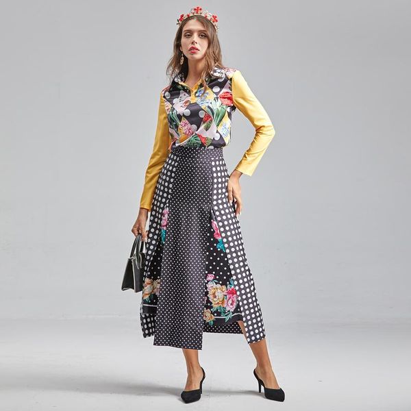 designer 2021 spring lapel long sleeve shirt flower print polka dot stitching half skirt vintage chic women's sets tracksuits, Gray
designer 2021 spring lapel long sleeve shirt flower print polka dot stitching half skirt vintage chic women's sets tracksuits, Gray