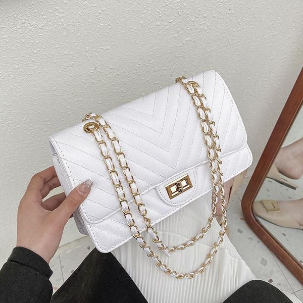 fashion v-embroidery thread design shoulder bags for women 2021 chain female crossbody bag pu leather handbags
fashion v-embroidery thread design shoulder bags for women 2021 chain female crossbody bag pu leather handbags