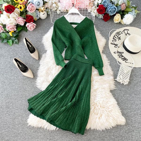 spring autumn casual v-neck knitted sweater + high wait pleated skirt two piece sets women batwing sleeve bright suits dress, White
spring autumn casual v-neck knitted sweater + high wait pleated skirt two piece sets women batwing sleeve bright suits dress, White