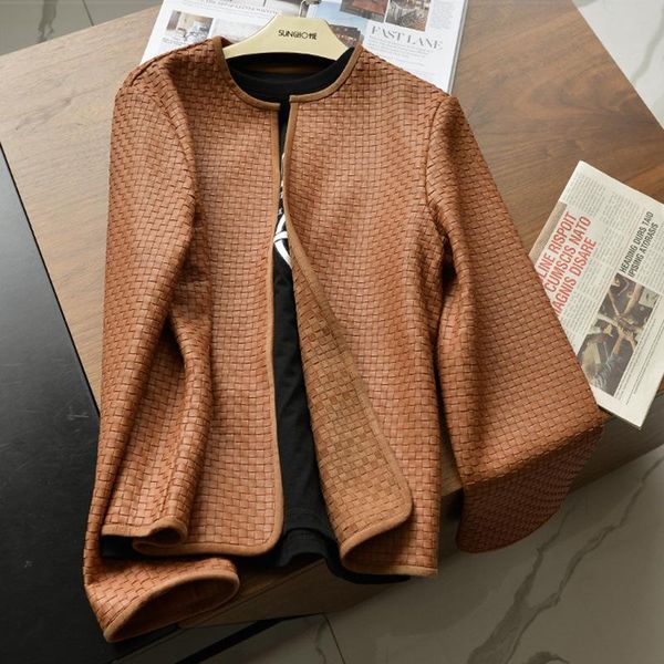 women's leather & faux high-end hand-woven sheep jacket elegant graceful high-quality soft hollow out genuine clothes women short coat, Black
women's leather & faux high-end hand-woven sheep jacket elegant graceful high-quality soft hollow out genuine clothes women short coat, Black