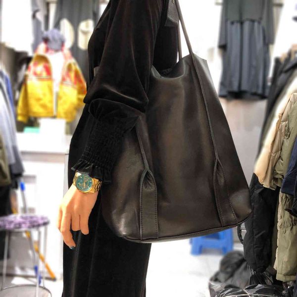leather head leather leather handmade women's single shoulder bag black friday kiar
leather head leather leather handmade women's single shoulder bag black friday kiar