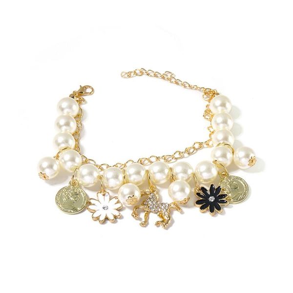 charm bracelets korea jewelry fashion horse flower portrait pearl pendants choker neckalce woman statement necklace accessorie party gift, Golden;silver
charm bracelets korea jewelry fashion horse flower portrait pearl pendants choker neckalce woman statement necklace accessorie party gift, Golden;silver