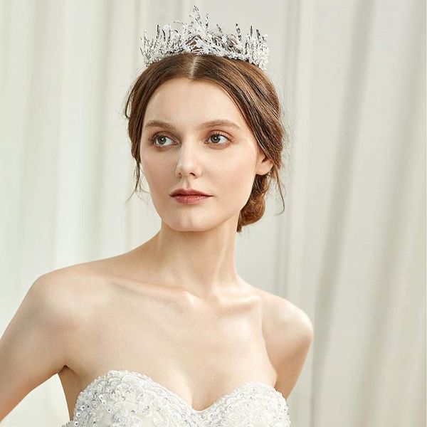 gold silver leaves diamond-studded and pearl wedding crown bride headwear birthday party prom girl hair accessories
gold silver leaves diamond-studded and pearl wedding crown bride headwear birthday party prom girl hair accessories
