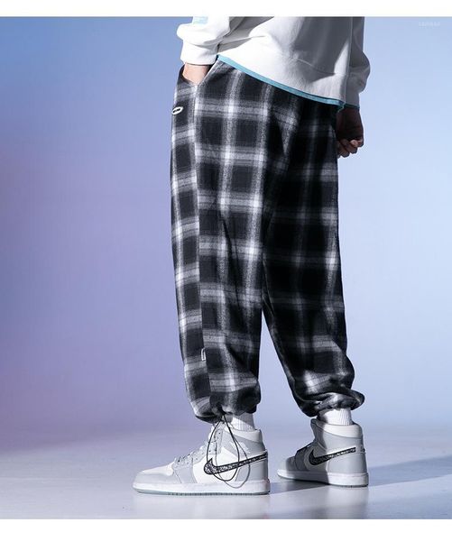men's pants korean japanese wear 2021 fall casual black and white plaid drawstring tide brand sports
men's pants korean japanese wear 2021 fall casual black and white plaid drawstring tide brand sports