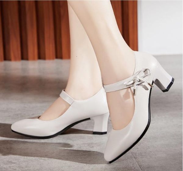 sandals summer spring classic women pu leather pointed toe mid heel fashion wedding dress shoes in67, Black
sandals summer spring classic women pu leather pointed toe mid heel fashion wedding dress shoes in67, Black