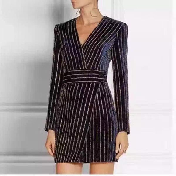 casual dresses 2021 fashion celebrity same style v-neck shiny bling beading mini dress back cuff with zippers short, Black;gray
casual dresses 2021 fashion celebrity same style v-neck shiny bling beading mini dress back cuff with zippers short, Black;gray