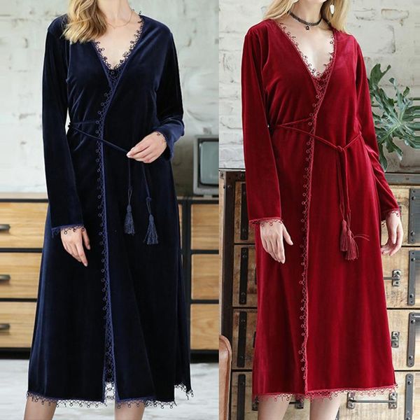 women's sleepwear winter women nightdress pure color lacing cardigan robe homewear gold velvet pajamas long sleeve v-neck nightgown, Black;red 
women's sleepwear winter women nightdress pure color lacing cardigan robe homewear gold velvet pajamas long sleeve v-neck nightgown, Black;red