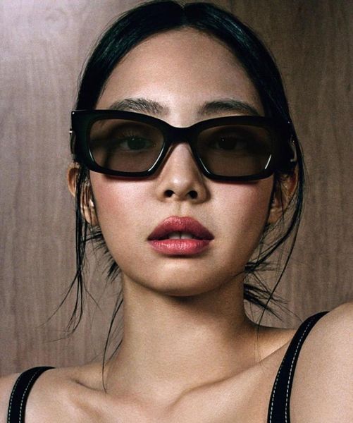 arrival 2021 futuristic sunglasses women skinny rectangle fashion jennie a236 festival feminino, White;black
arrival 2021 futuristic sunglasses women skinny rectangle fashion jennie a236 festival feminino, White;black