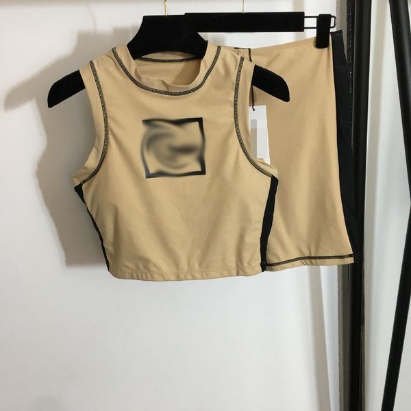 1103 2021 minlan style spring autumn brand same style two pieces sets short pants khaki empire sleeveless meiyi, White
1103 2021 minlan style spring autumn brand same style two pieces sets short pants khaki empire sleeveless meiyi, White