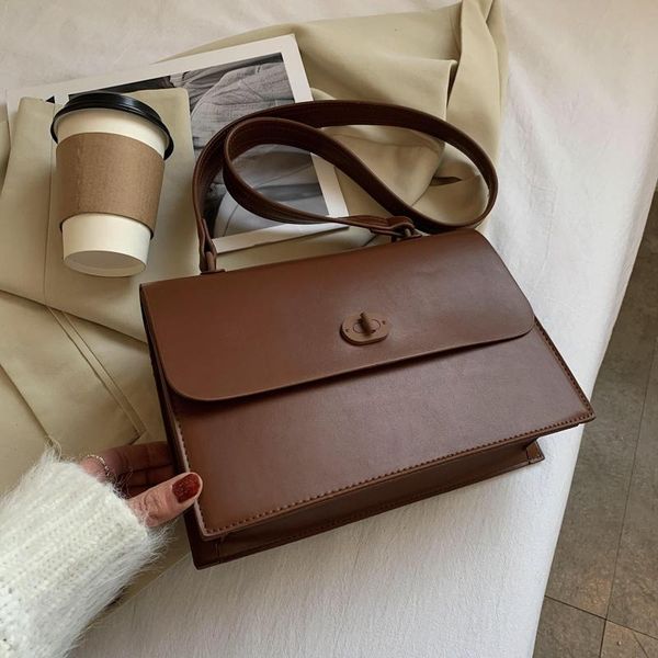 spring vintage fashion female lock bag 2021 quality pu leather women high capacity shoulder messenger lady handbag cross body
spring vintage fashion female lock bag 2021 quality pu leather women high capacity shoulder messenger lady handbag cross body