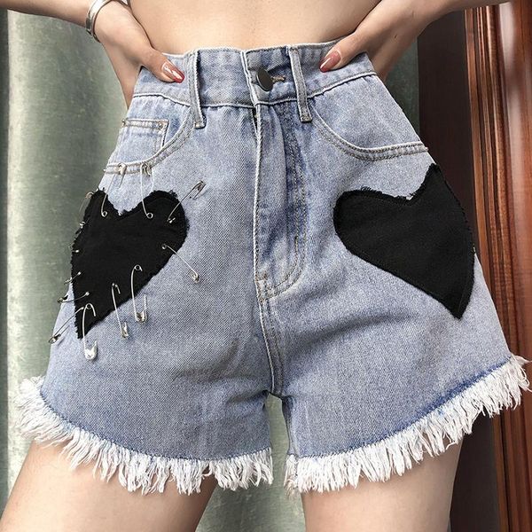 women's shorts high rise denim 2021 female fashion heart pin patchwork frayed hem straight leg for summer daily wear, White;black
women's shorts high rise denim 2021 female fashion heart pin patchwork frayed hem straight leg for summer daily wear, White;black