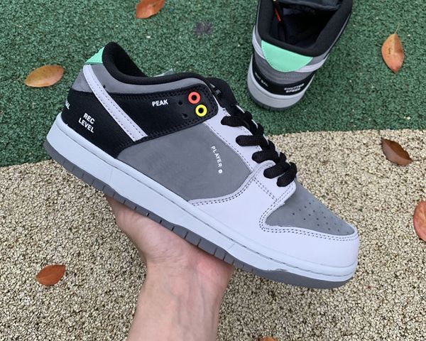 version chunky dk low vx1000 comcorder men women running shoes black white grey trainers sports sneakers with box
version chunky dk low vx1000 comcorder men women running shoes black white grey trainers sports sneakers with box