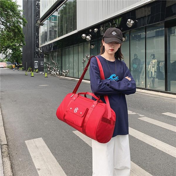 single shoulder bag men's large capacity hand luggage light waterproof boarding female sports fitness yoga duffel bags
single shoulder bag men's large capacity hand luggage light waterproof boarding female sports fitness yoga duffel bags