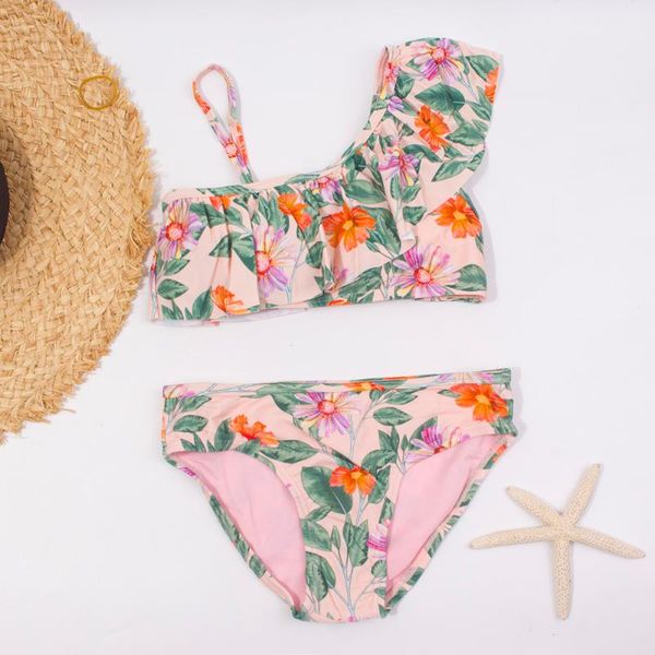 one-piece suits ruffle girl swimsuit kids floral two piece children's swimwear one shoulder bikini set 7-14 years bathing suit biquini
one-piece suits ruffle girl swimsuit kids floral two piece children's swimwear one shoulder bikini set 7-14 years bathing suit biquini