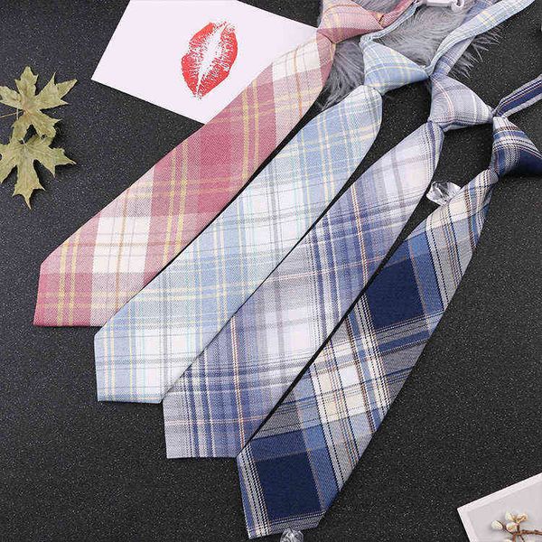 lazy knot jk / dk short tie college style students with small things straight, Blue;purple
lazy knot jk / dk short tie college style students with small things straight, Blue;purple
