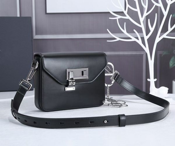 2021 luxurys bags fashion designers mens crossbody handbag real leather mens shoulder bag purse cross body clutch handbags, Blue;pink
2021 luxurys bags fashion designers mens crossbody handbag real leather mens shoulder bag purse cross body clutch handbags, Blue;pink