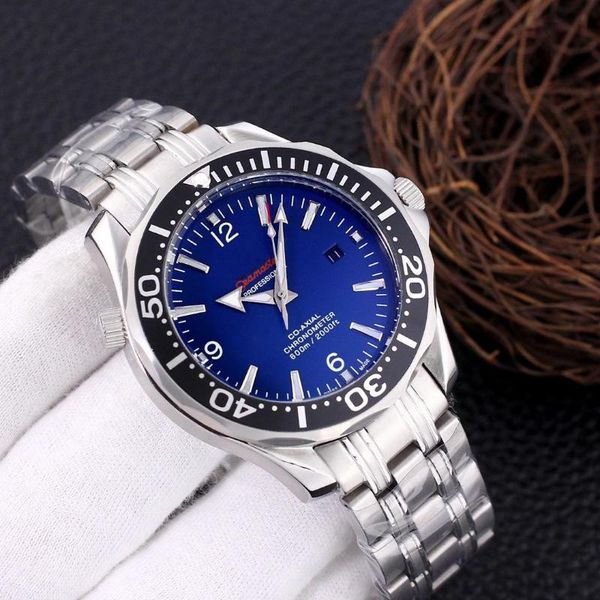 wristwatches 2021 men's watch european and american carbon fiber grain fashion brand quartz black pointer sports, Slivery;brown
wristwatches 2021 men's watch european and american carbon fiber grain fashion brand quartz black pointer sports, Slivery;brown
