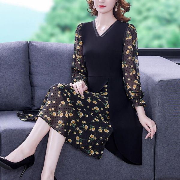 casual dresses 2021 women black floral chiffon patchwork midi dress fashion autumn winter elegant office lady, Black;gray
casual dresses 2021 women black floral chiffon patchwork midi dress fashion autumn winter elegant office lady, Black;gray