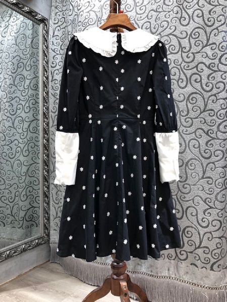 capris korean 2021 spring fashion style women turn-down collar little floral print long sleeve casual princess sweet, Black;gray
capris korean 2021 spring fashion style women turn-down collar little floral print long sleeve casual princess sweet, Black;gray