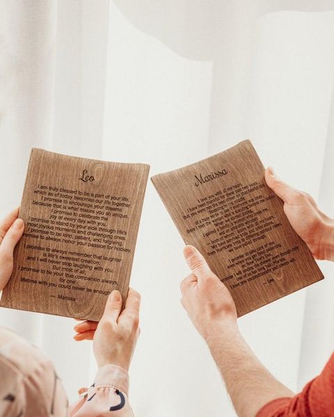 greeting cards original ins wedding vows hand card chinese wood carving knot declaration
greeting cards original ins wedding vows hand card chinese wood carving knot declaration
