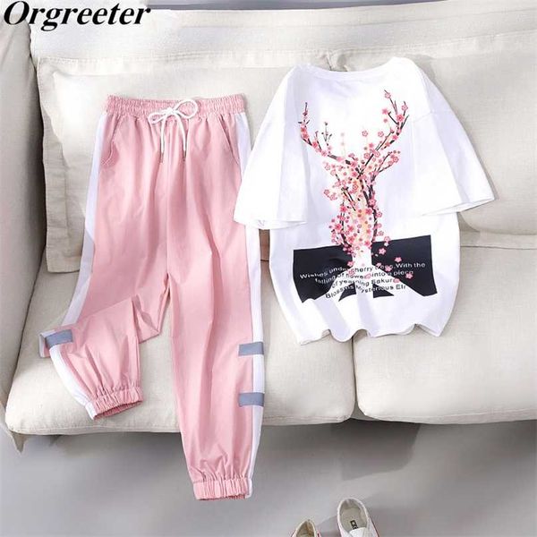 personality sports tracksuit women's 2 piece sets female flower letter print tshirts and hit colors elastic waist pants set 211105, White
personality sports tracksuit women's 2 piece sets female flower letter print tshirts and hit colors elastic waist pants set 211105, White
