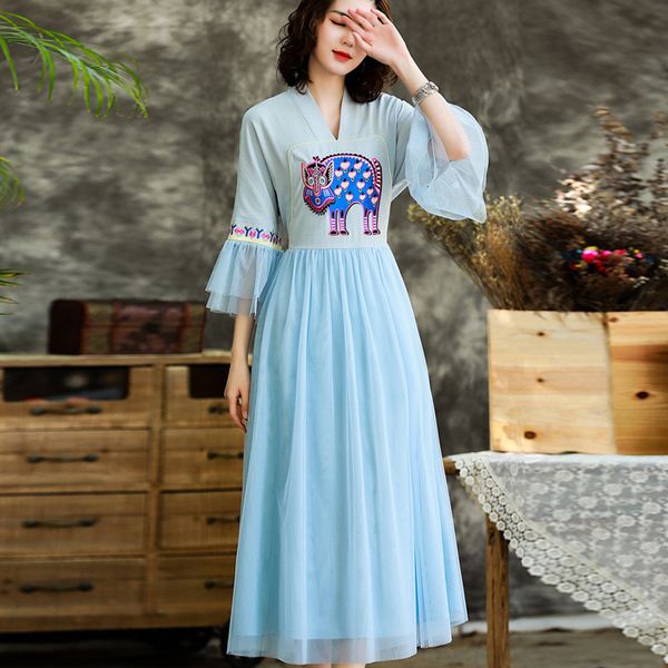 capris beautiful 2021 spring summer style women v-neck cute animal embroidery flare sleeve mid-calf length blue white sweet, Black;gray
capris beautiful 2021 spring summer style women v-neck cute animal embroidery flare sleeve mid-calf length blue white sweet, Black;gray