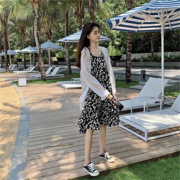 plus size tracksuits large women's summer dress, slim suit, small daisy sling dress + sun protection shirt, two-piece suit, Black
plus size tracksuits large women's summer dress, slim suit, small daisy sling dress + sun protection shirt, two-piece suit, Black