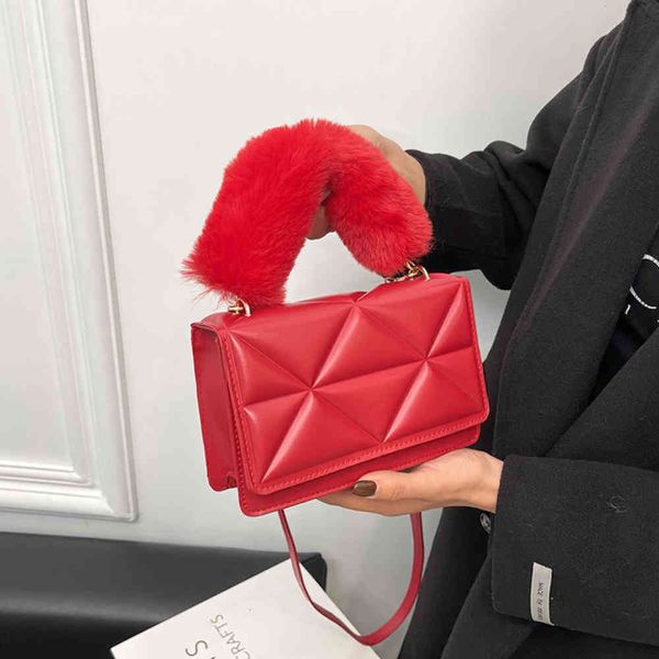 a.popular solid color small square bag 2021 autumn fashion indentation messenger foreign style lingge simple wool portable women's
a.popular solid color small square bag 2021 autumn fashion indentation messenger foreign style lingge simple wool portable women's
