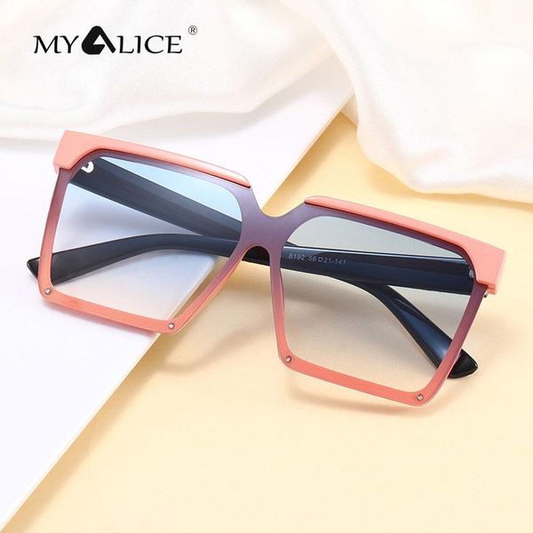 sunglasses myalice women fashion oversized brand designer polarized eyeglasses trend wholesale feminino uv400, White;black
sunglasses myalice women fashion oversized brand designer polarized eyeglasses trend wholesale feminino uv400, White;black