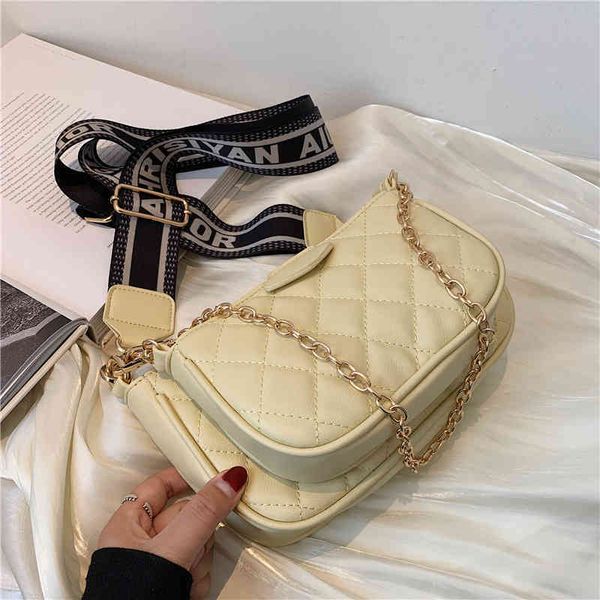 60% clearance sale net red popular bag female fashion summer rhombic lattice wide shoulder strap single shoulder messenger bag chain portabl
60% clearance sale net red popular bag female fashion summer rhombic lattice wide shoulder strap single shoulder messenger bag chain portabl