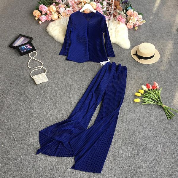 women's two piece pants wind temperament suit in 2021, the female design feeling heavy pressure plait wide-legged two-piece outfit, White
women's two piece pants wind temperament suit in 2021, the female design feeling heavy pressure plait wide-legged two-piece outfit, White