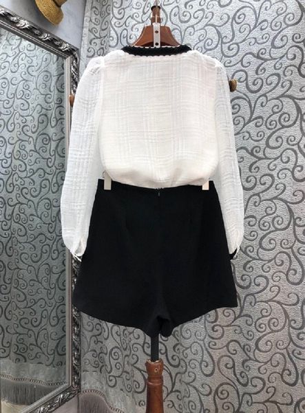 pant autumn fashion short sets women geometric patterns long sleeve blouse+beading deco black short sets 2 pc, Black;white
pant autumn fashion short sets women geometric patterns long sleeve blouse+beading deco black short sets 2 pc, Black;white