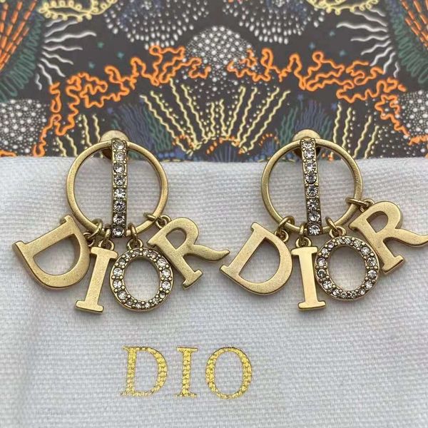 luxury designer fashion personality earrings c family letter rhinestone 21 jewelry s925 d silver neele temperament female jllx, Red;brown
luxury designer fashion personality earrings c family letter rhinestone 21 jewelry s925 d silver neele temperament female jllx, Red;brown