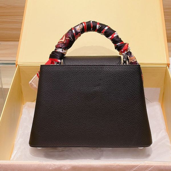 fashion plain women handbags lady bags cowhide genuine leather stone removable shoulder strap hardware letters internal separation, Red;black
fashion plain women handbags lady bags cowhide genuine leather stone removable shoulder strap hardware letters internal separation, Red;black