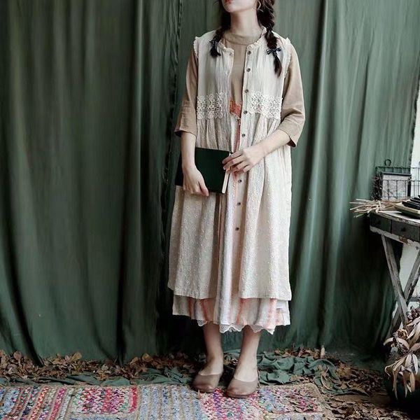 women's vests japanese korean lolita style lace patchwork embroidery sleeveless long coat vest 2021 autumn high quality, Black;white
women's vests japanese korean lolita style lace patchwork embroidery sleeveless long coat vest 2021 autumn high quality, Black;white