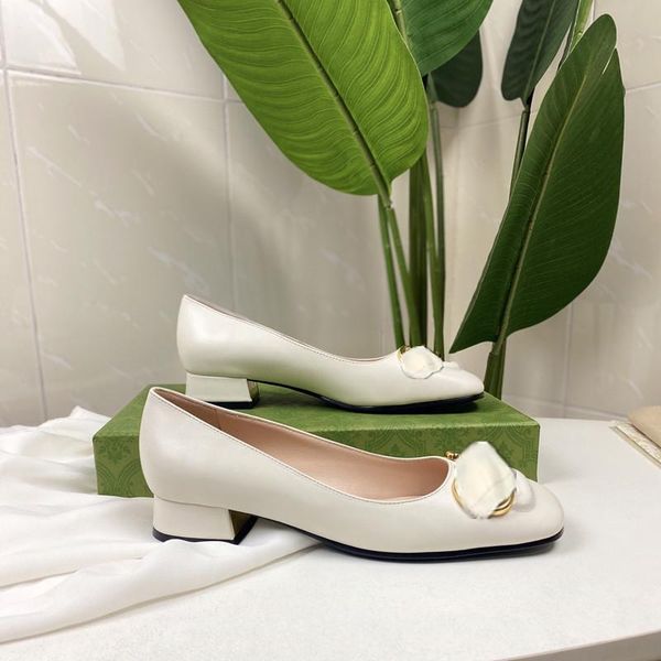 2021 latest ladies sandals. dress shoes. pure calf leather. lamb skin. comfortable and beautiful. noble elegant 3, Black 
2021 latest ladies sandals. dress shoes. pure calf leather. lamb skin. comfortable and beautiful. noble elegant 3, Black