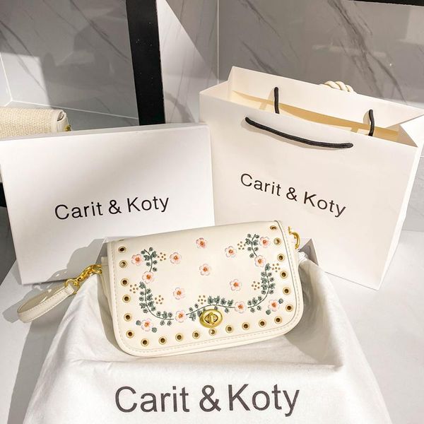 evening bags autumn style light luxury embroidered small square bag daily dress fashion all-match one-shoulder messenger female
evening bags autumn style light luxury embroidered small square bag daily dress fashion all-match one-shoulder messenger female