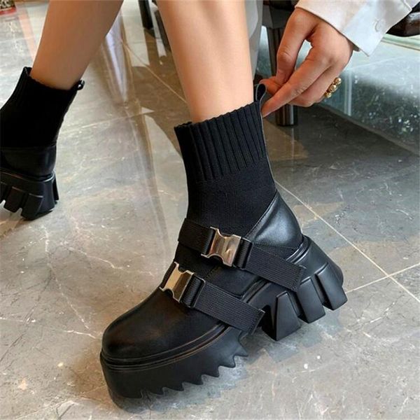 metal buckle decoration women's heightened platform high heel boots black patent leather round toe winter ladies
metal buckle decoration women's heightened platform high heel boots black patent leather round toe winter ladies