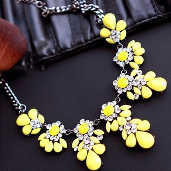 shourouk resin acrylic diamond flower necklace women's clavicle chain accessories, Black
shourouk resin acrylic diamond flower necklace women's clavicle chain accessories, Black