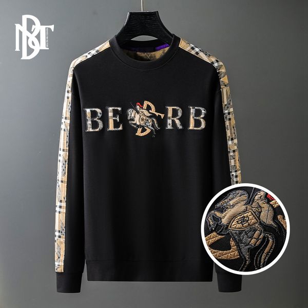 men's sweater 2021 autumn winter new plaid stitching embroidered round neck loose fashion brand couple's sweater fashion, Black
men's sweater 2021 autumn winter new plaid stitching embroidered round neck loose fashion brand couple's sweater fashion, Black