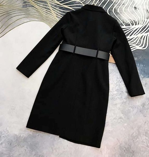 casual dresses latest designer dress 2021 autumn women turn-down collar chest pocket crystal beading deco long sleeve white black bodycon, Black;gray
casual dresses latest designer dress 2021 autumn women turn-down collar chest pocket crystal beading deco long sleeve white black bodycon, Black;gray