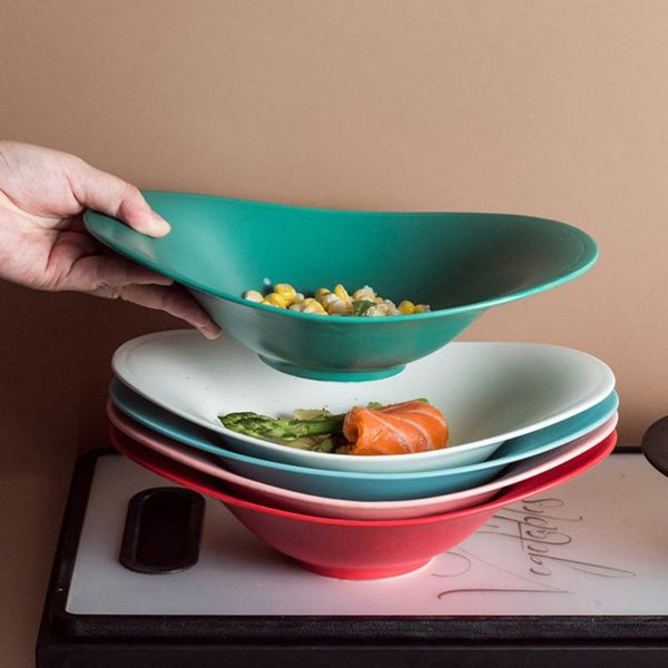simple style ceramics bowl fruit salad dessert serving for home restaurant kitchen (dark green) bowls
simple style ceramics bowl fruit salad dessert serving for home restaurant kitchen (dark green) bowls