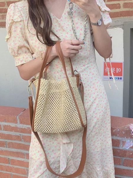 evening bags woven hollow vegetable basket bag holiday beach large-capacity high-end sense of bucket female liner single-shoulder
evening bags woven hollow vegetable basket bag holiday beach large-capacity high-end sense of bucket female liner single-shoulder
