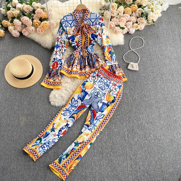 women's two piece pants 2021 autumn ladies retro printing trousers set full sleeve shirt high waist fashionable runway 2 pcs suit, White 
women's two piece pants 2021 autumn ladies retro printing trousers set full sleeve shirt high waist fashionable runway 2 pcs suit, White