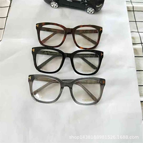 80% off store online 2021 fashion tf638 new box glasses sun personalized men's and women's street shooting, White;black
80% off store online 2021 fashion tf638 new box glasses sun personalized men's and women's street shooting, White;black