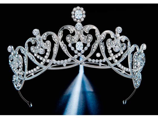 2021 new vintage baroque bridal tiaras accessories prom headwear stunning sheer crystals wedding tiaras and crowns 1910, Slivery;golden
2021 new vintage baroque bridal tiaras accessories prom headwear stunning sheer crystals wedding tiaras and crowns 1910, Slivery;golden